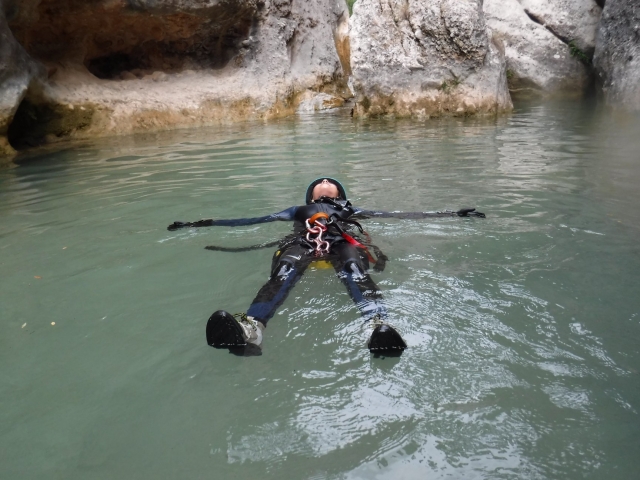  Floating in the water of the Huesca river 